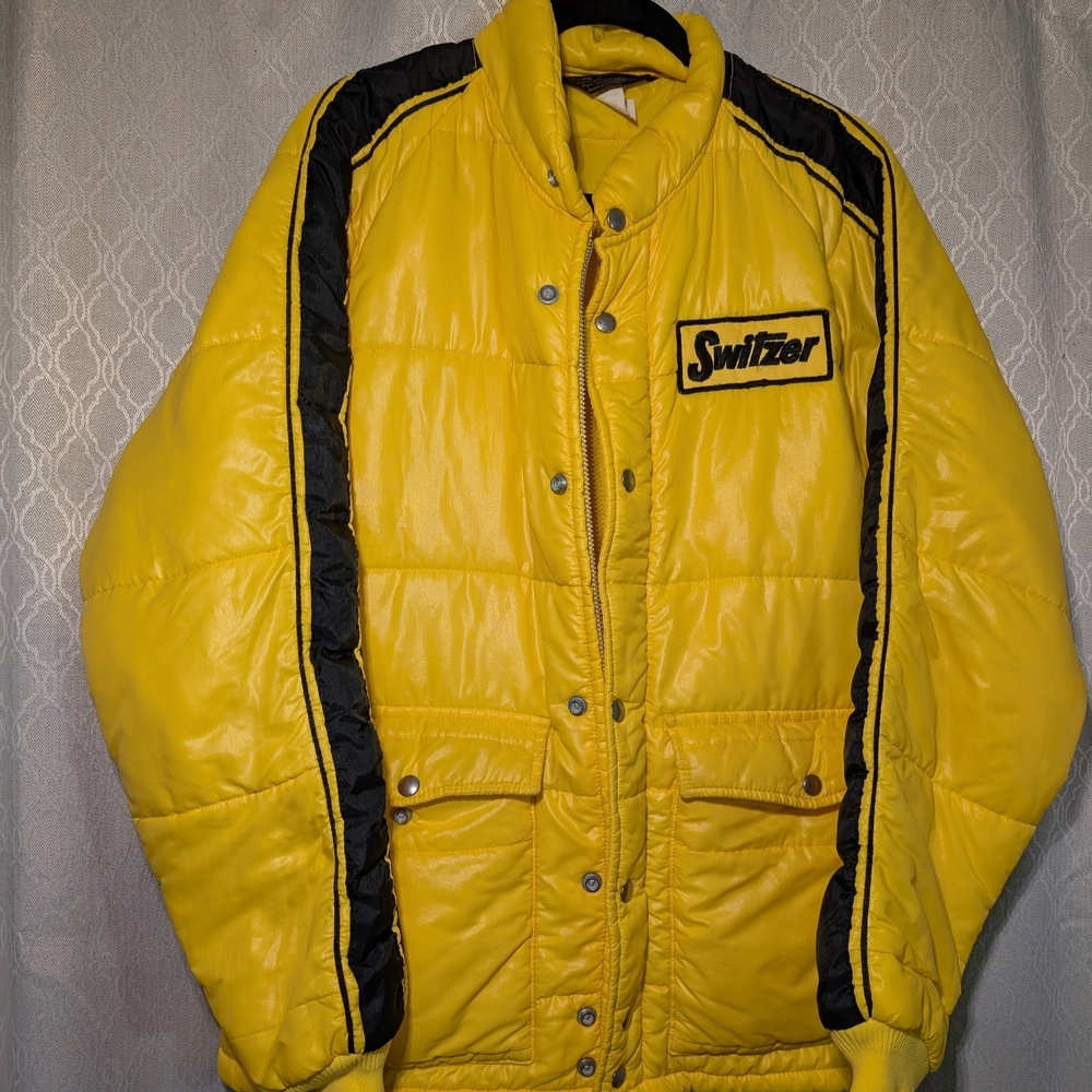 Y2K Retro Switzer Yellow Puffer Jacket Quilted Ski Style Size M